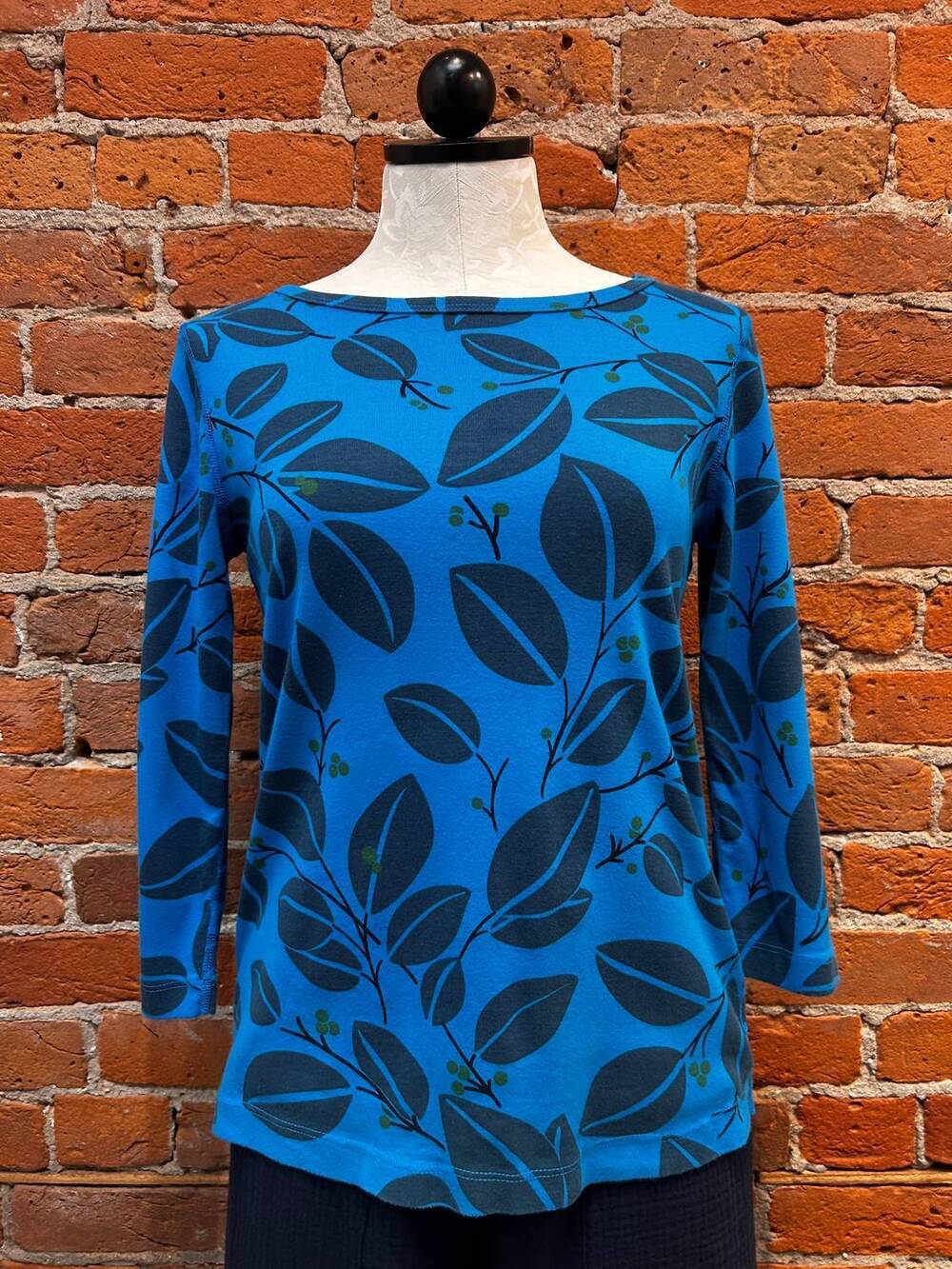NEW PRAIRIE COTTON women's boatneck 3/4-sleeve t-shirt in methyl blue